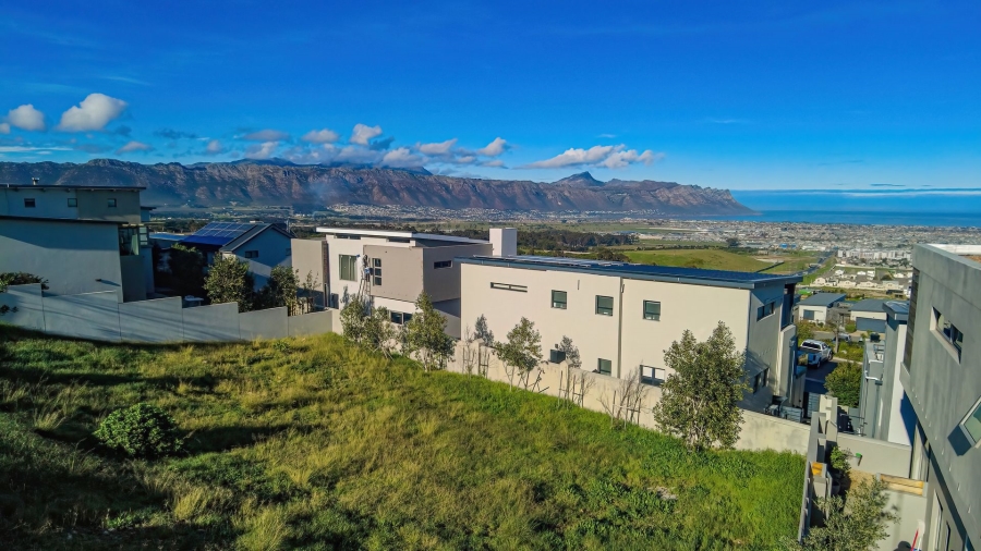 3 Bedroom Property for Sale in Fairhaven Country Estate Western Cape